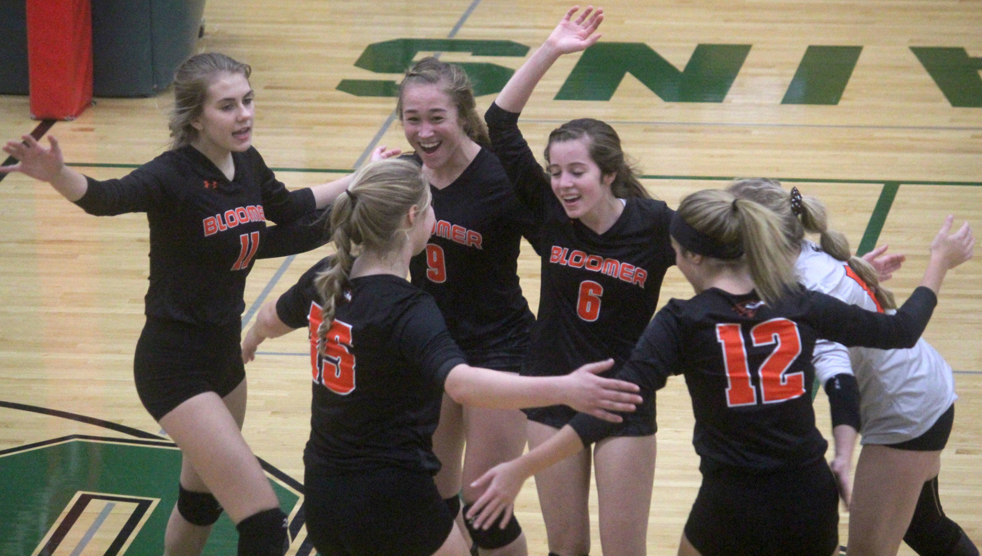 Bloomer volleyball at Osceola 10-31-19